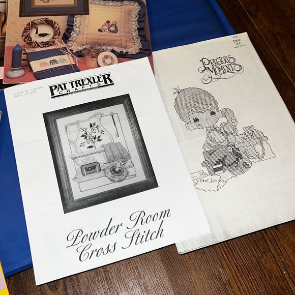 Various Counted Cross Stitch Patterns + Fabric, Embroidery Hoop, Booklets Etc. - Picture 13 of 16